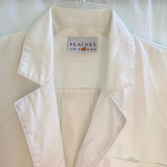 Lab Coat/Scrub/Jacket - White - Size: Medium - Picture 5 of 12
